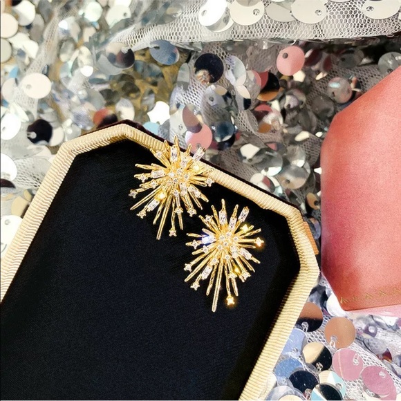 Gold Plated Firework 14k Simulated Diamond Earring - Picture 11 of 11